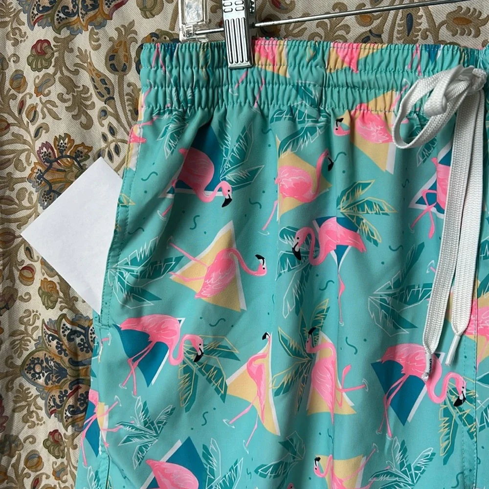 Chubbies Men’s Flamingo‎ Swim Trunks w/Elastic Band Blue/Pink Mesh Liner 2X